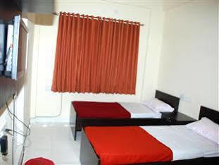 Maple Inn Budget Hotel Bangalore Esterno foto